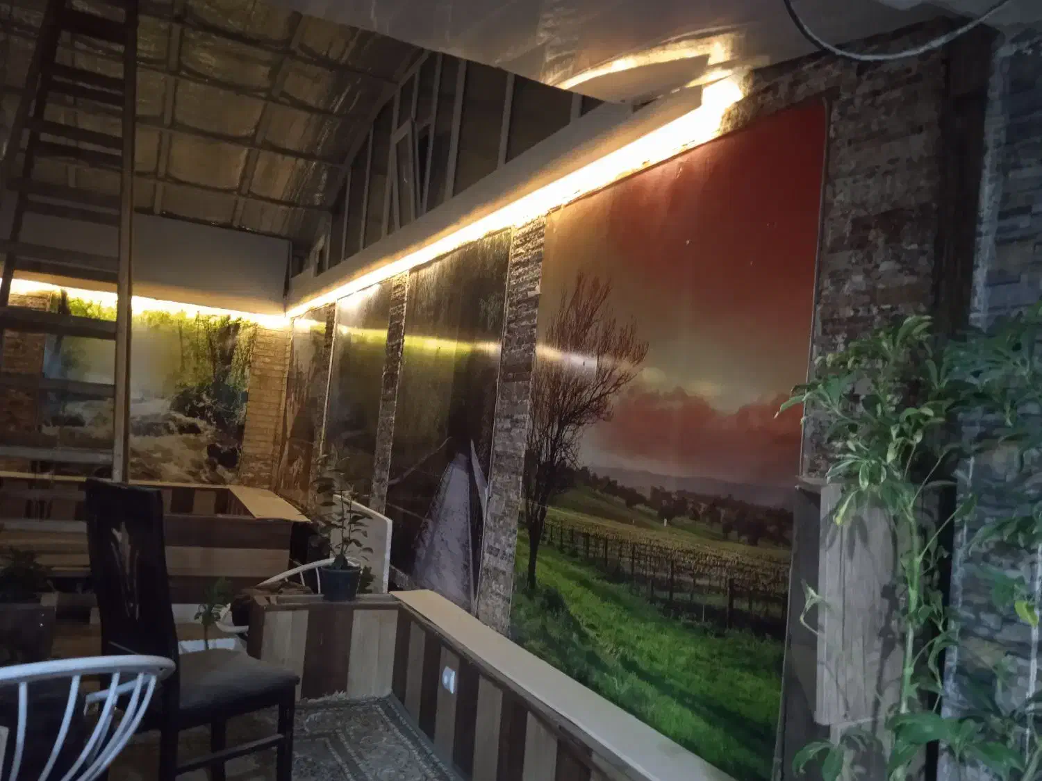 برق کار و سیم کشی ساختمانی و صنعتی|خدمات پیشه و مهارت|سهند, |دیوار