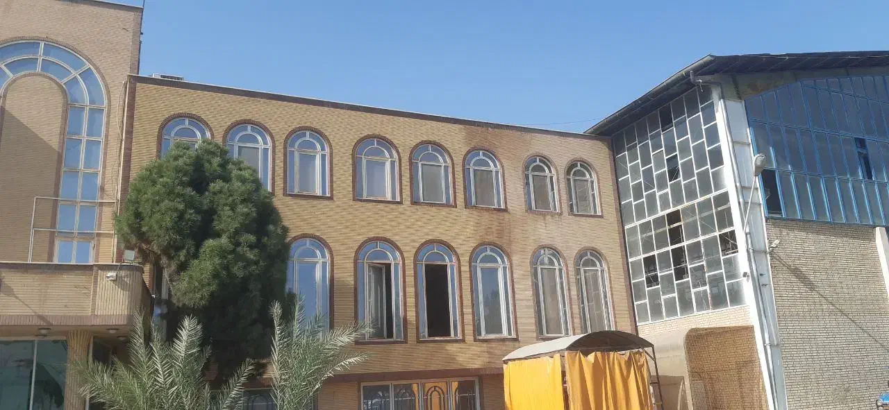 راپل نماشویی تخصصی  پیچ رولپلاک کار در ارتفاع فرجی|خدمات نظافت|قم, سالاریه|دیوار