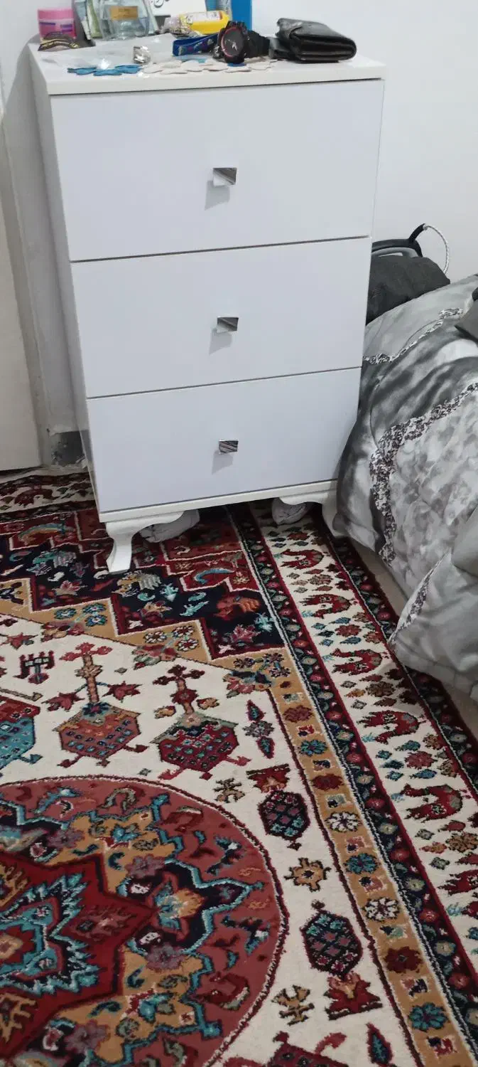 سرویس خواب دونفره|تخت و سرویس خواب|رباط‌کریم, رباط‌کریم|دیوار