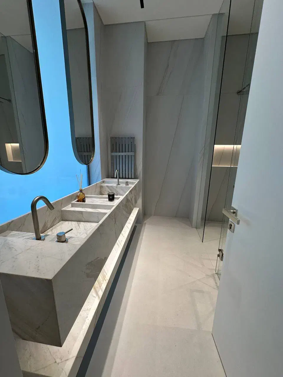 تک واحدی مینیمال+۵۰متر تراس و ویوو ۳۶۰ درجه