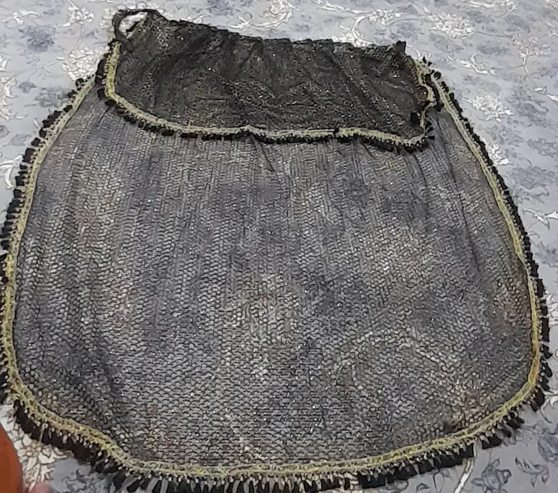 کلاه شنل|لباس|مریوان, |دیوار