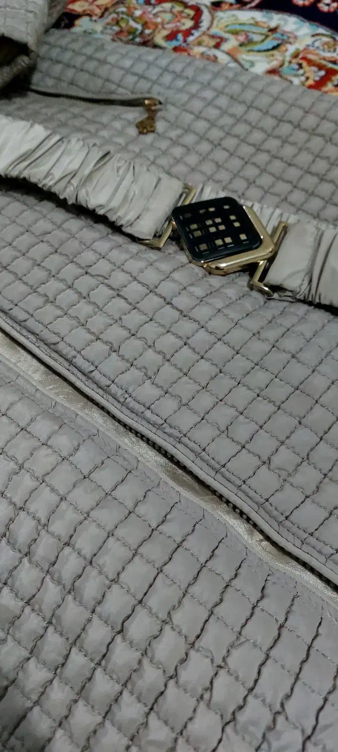 کاپشن|لباس|قدس, شهرقدس|دیوار