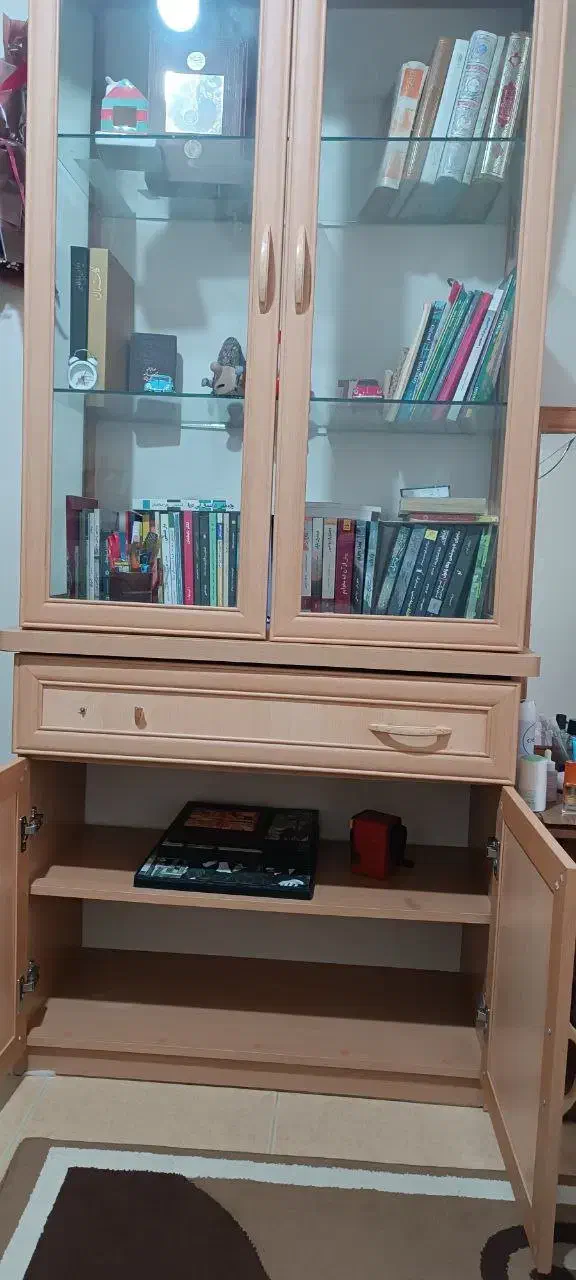 کمد و ویترین و جا کتابی تمیز و شیک|کتابخانه، شلف، قفسه‌های دیواری|اراک, |دیوار