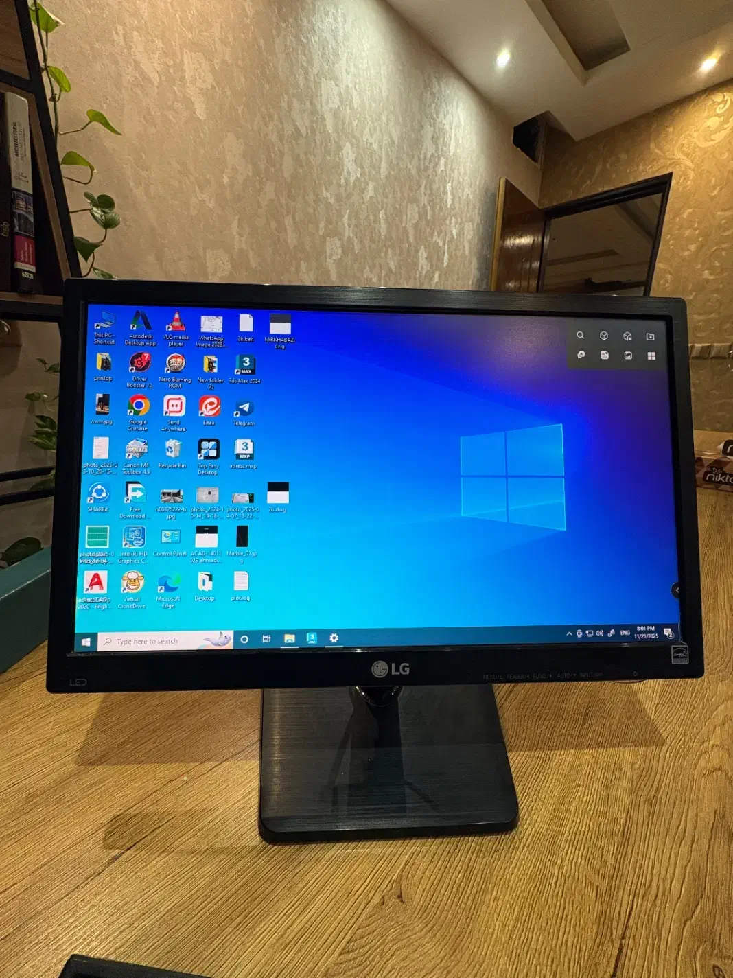 مانیتور|قطعات و لوازم جانبی رایانه|کاشان, مدرس|دیوار