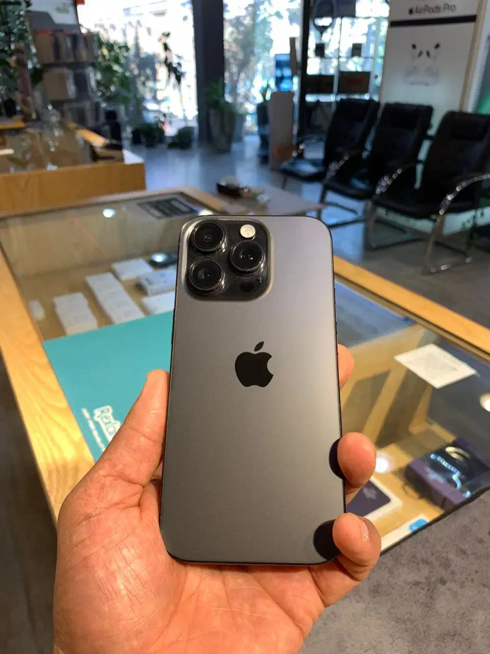 آیفون ۱۶ پرو ۲۵۶ گیگ|موبایل|تهران, عباسآباد|دیوار