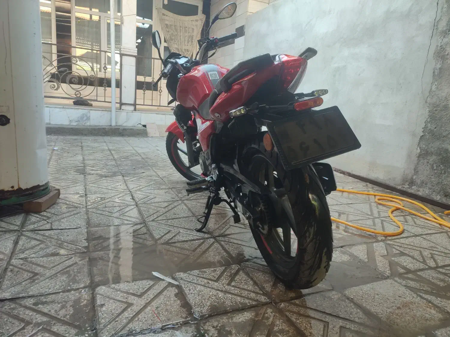بنلی ۱۵۰cc مدل ۱۴۰۱ قرمز کارکرد کم|موتورسیکلت|همدان, |دیوار