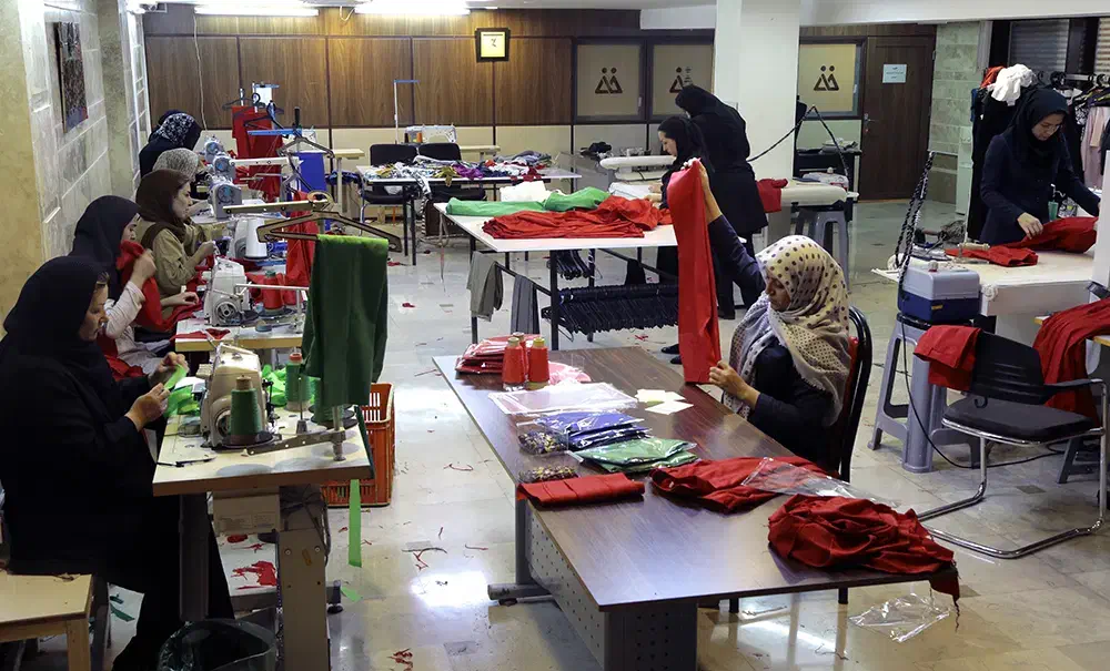 خانم برای تولیدی|استخدام بازاریابی و فروش|خسروشاه, |دیوار