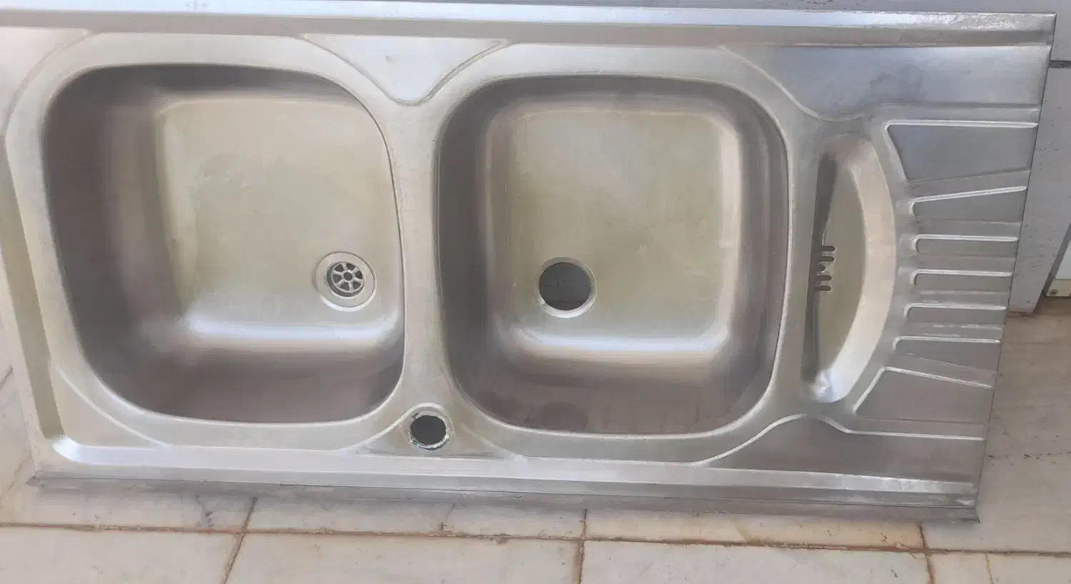 سینک به ابعاد یک متر درپنجاه سانت|مصالح و تجهیزات ساختمان|سبزوار, رباط|دیوار