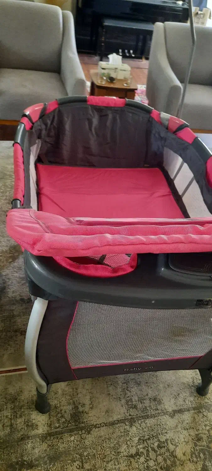 تخت پارک کودک|تخت و صندلی بچه|شاهین‌شهر, فدک|دیوار