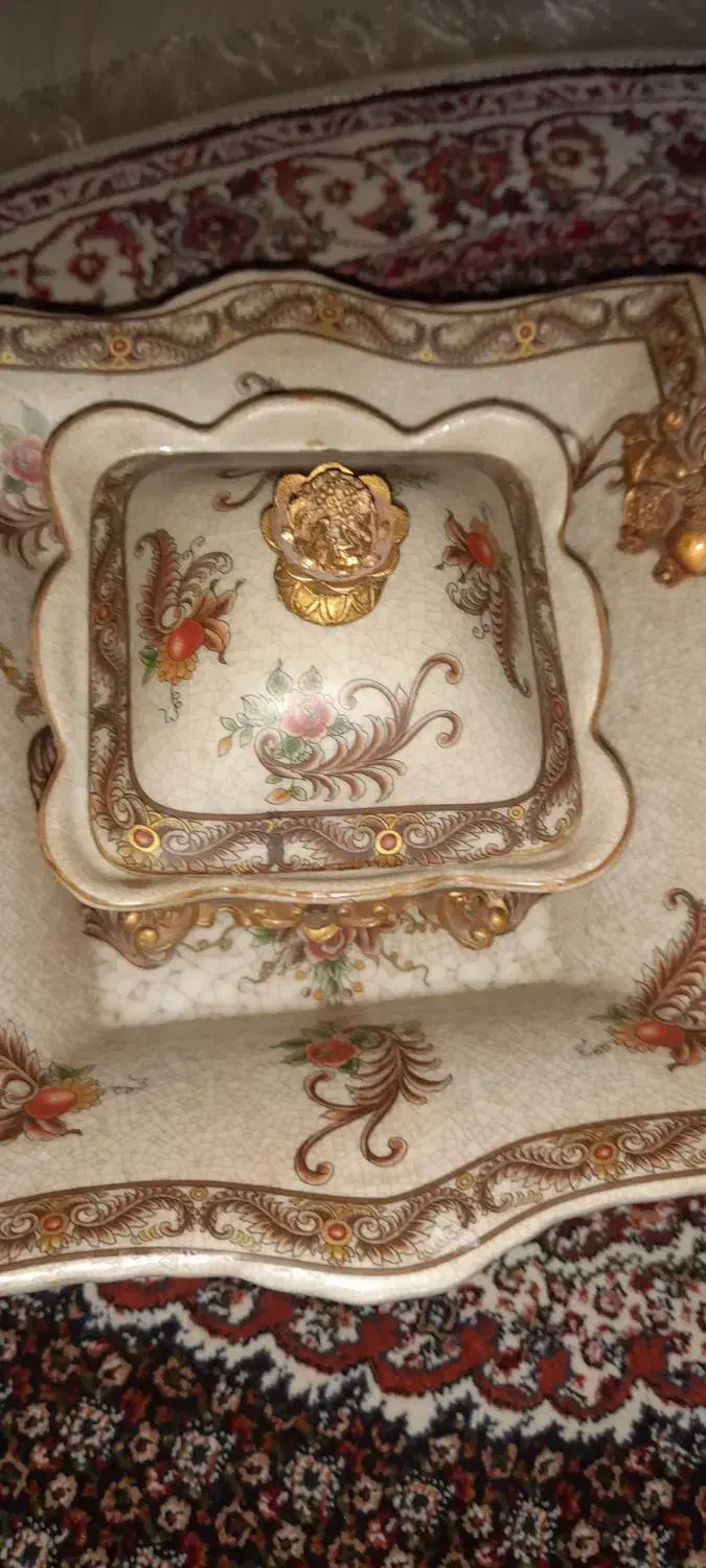 کشکول زیر خاکی|کلکسیون اشیاء عتیقه|تبریز, |دیوار