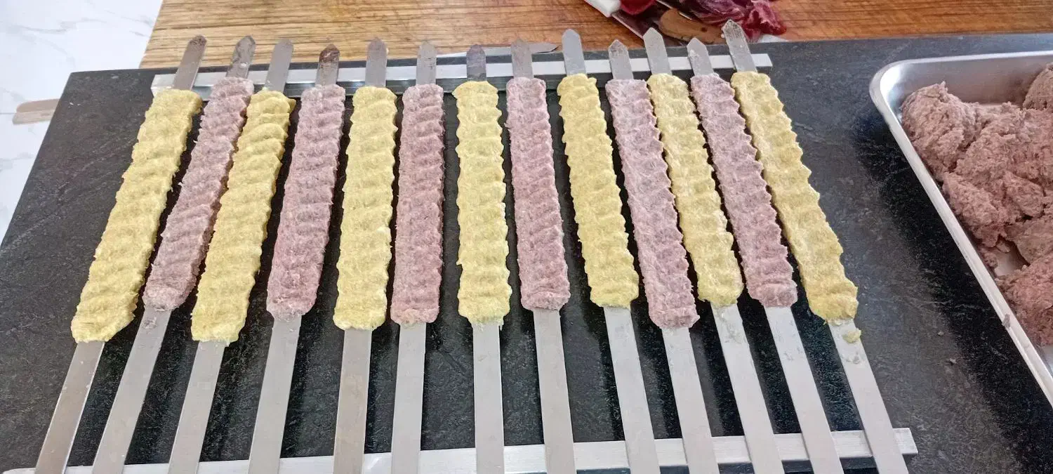 گرفتن سیخ کوبیده وجوجه و کوبیده مرغ|خدمات پذیرایی، مراسم|بروجرد, |دیوار