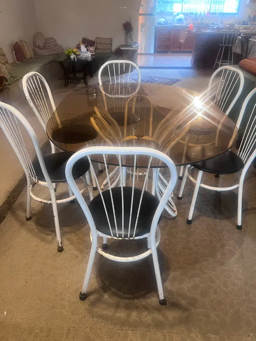 میز نهاری خوری|میز و صندلی غذاخوری|سلمان‌شهر, |دیوار