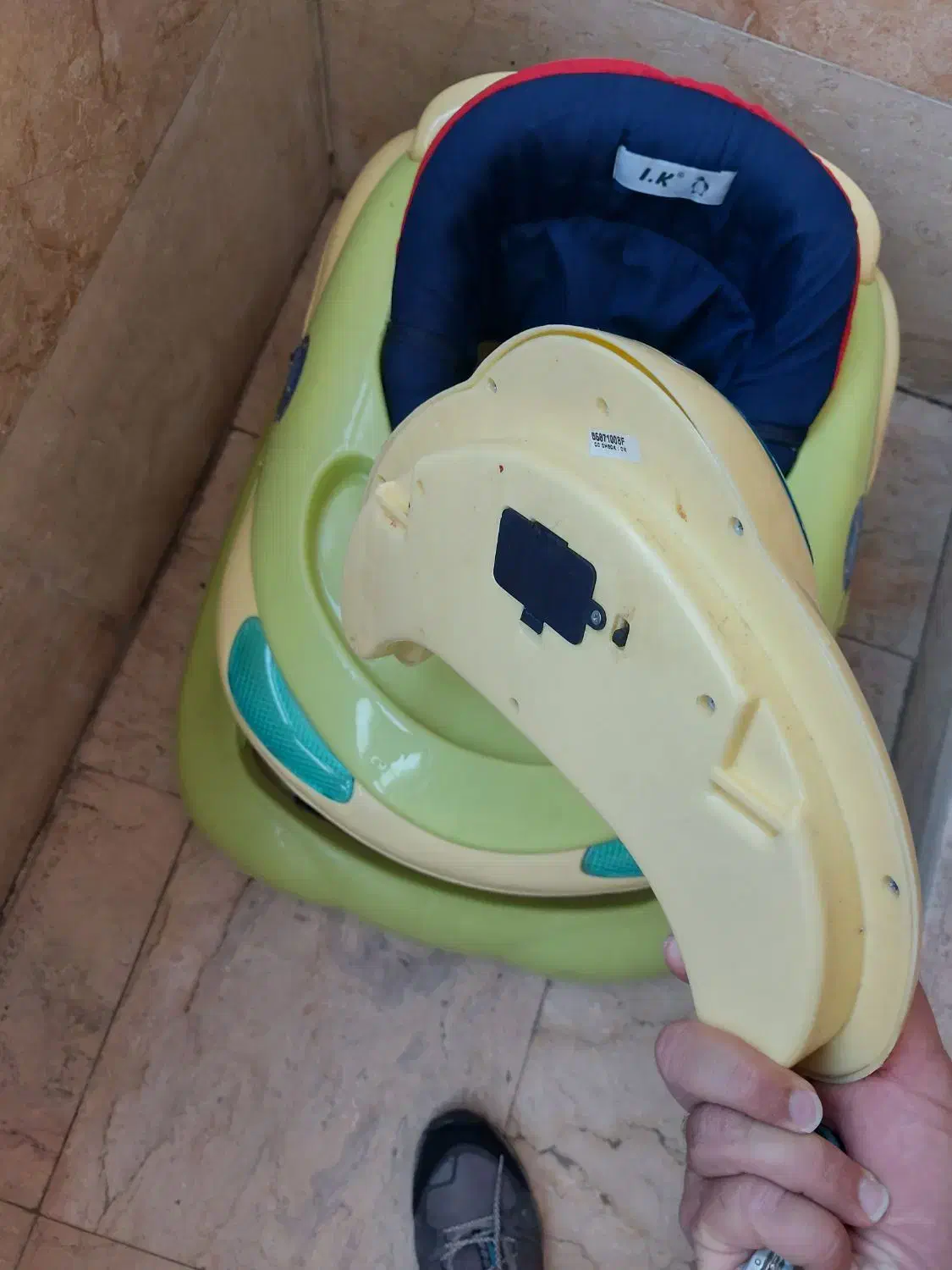 صندلی ماشین و روروئک کودک|تخت و صندلی بچه|اندیشه, شهرک کوثر|دیوار