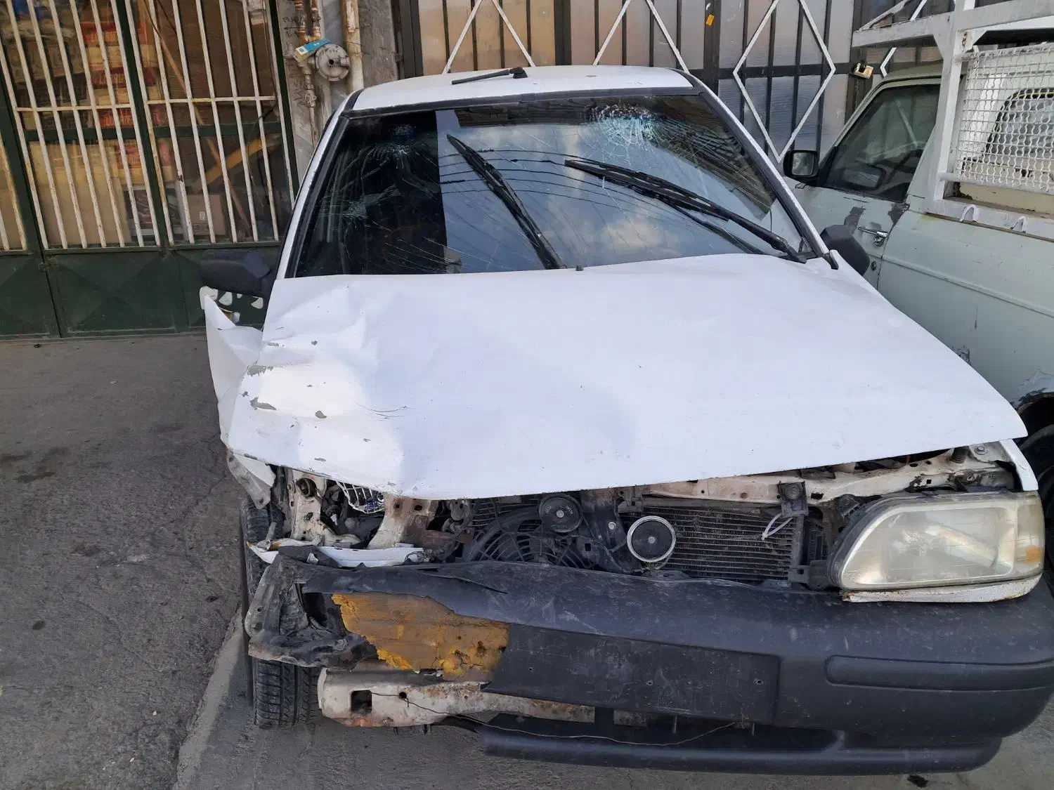 پراید ۸۵ تصادفی|خودرو سواری و وانت|ابریشم, |دیوار