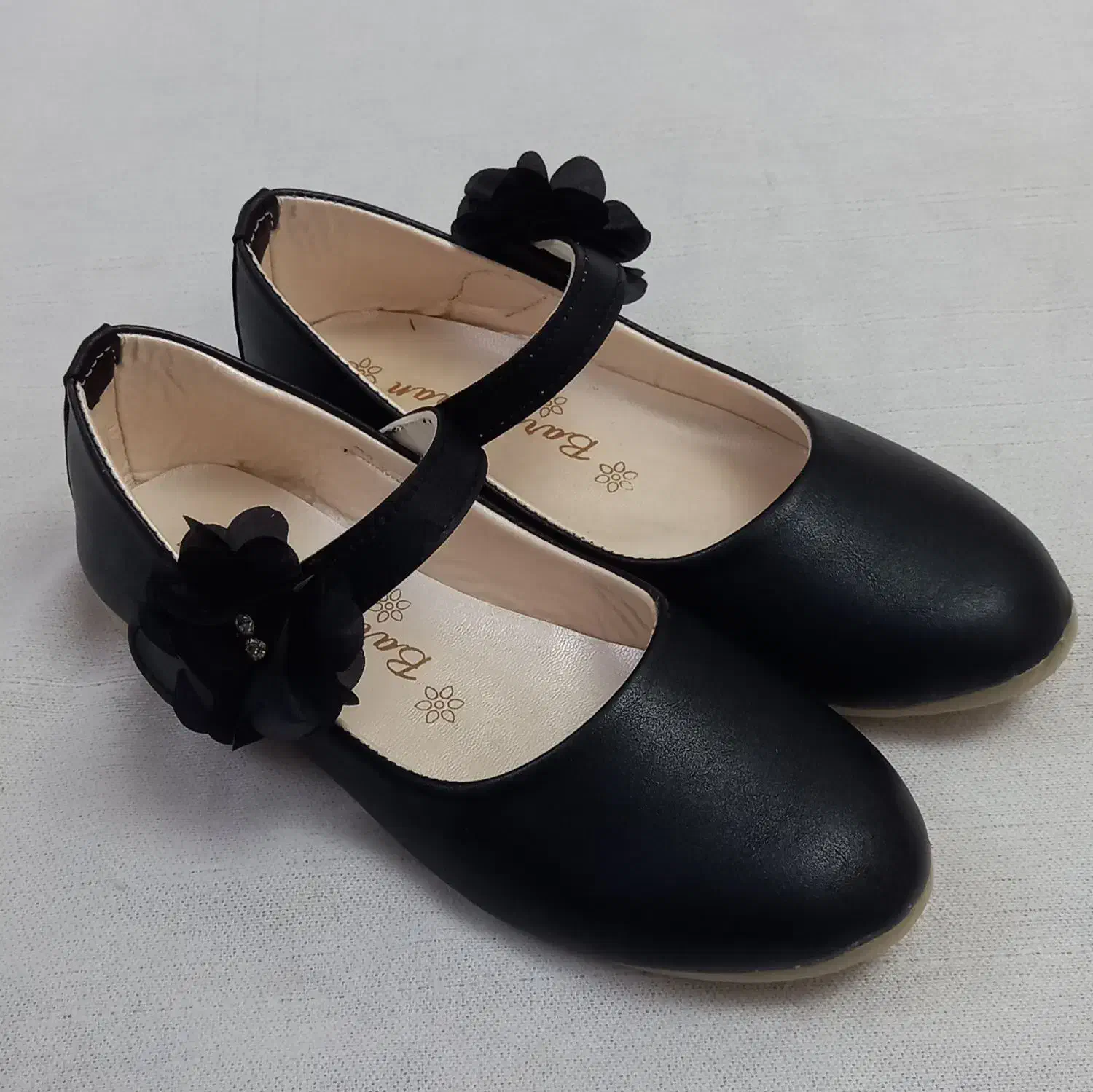 کفش دخترانه مشکی سایز ۳۵ سالم بدون ایراد|کیف، کفش، کمربند|رامسر, |دیوار