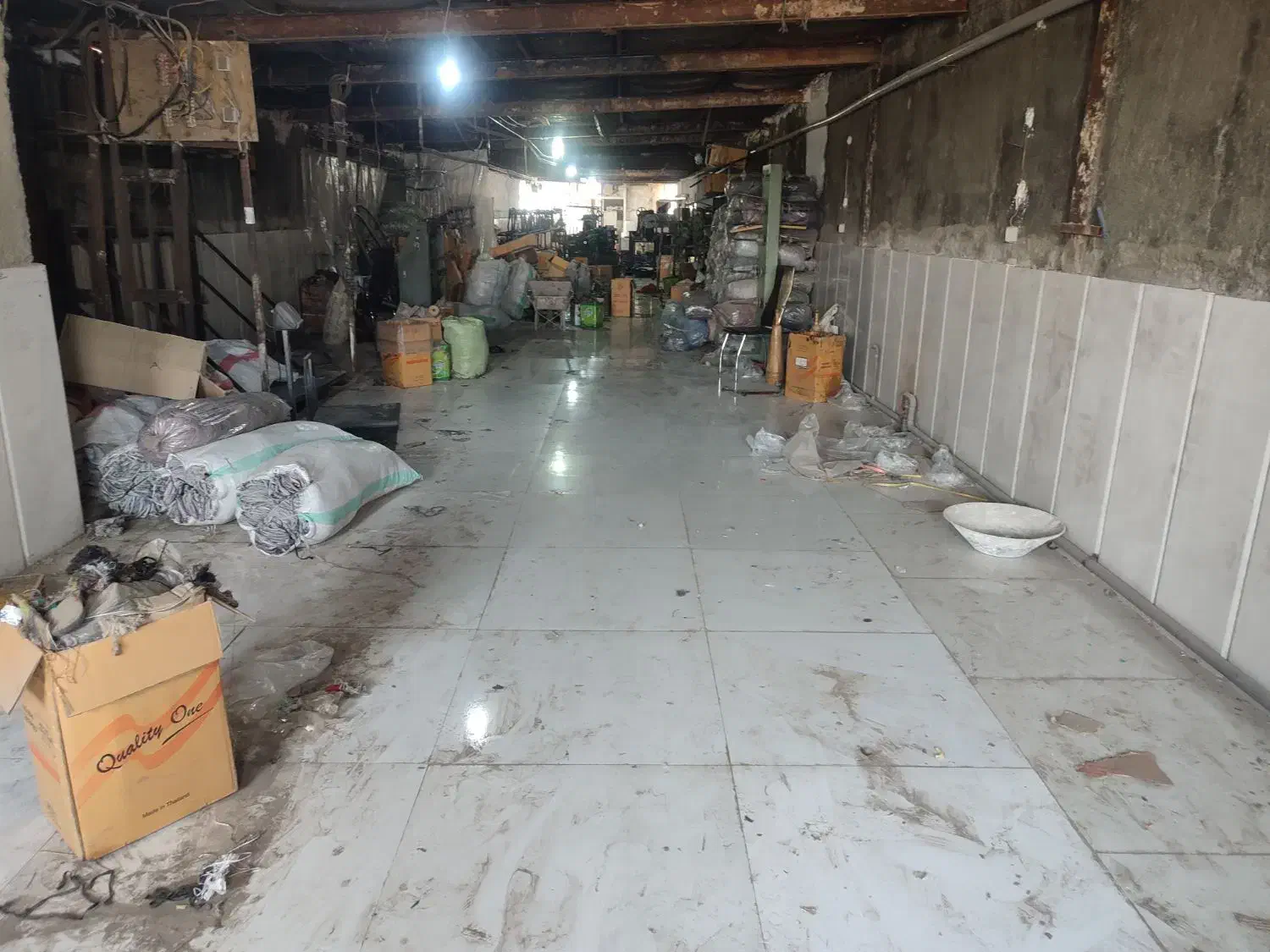 اجاره کارگاه ۳۰۰متری فوری|اجارهٔ دفتر صنعتی، کشاورزی، تجاری|بهارستان, |دیوار