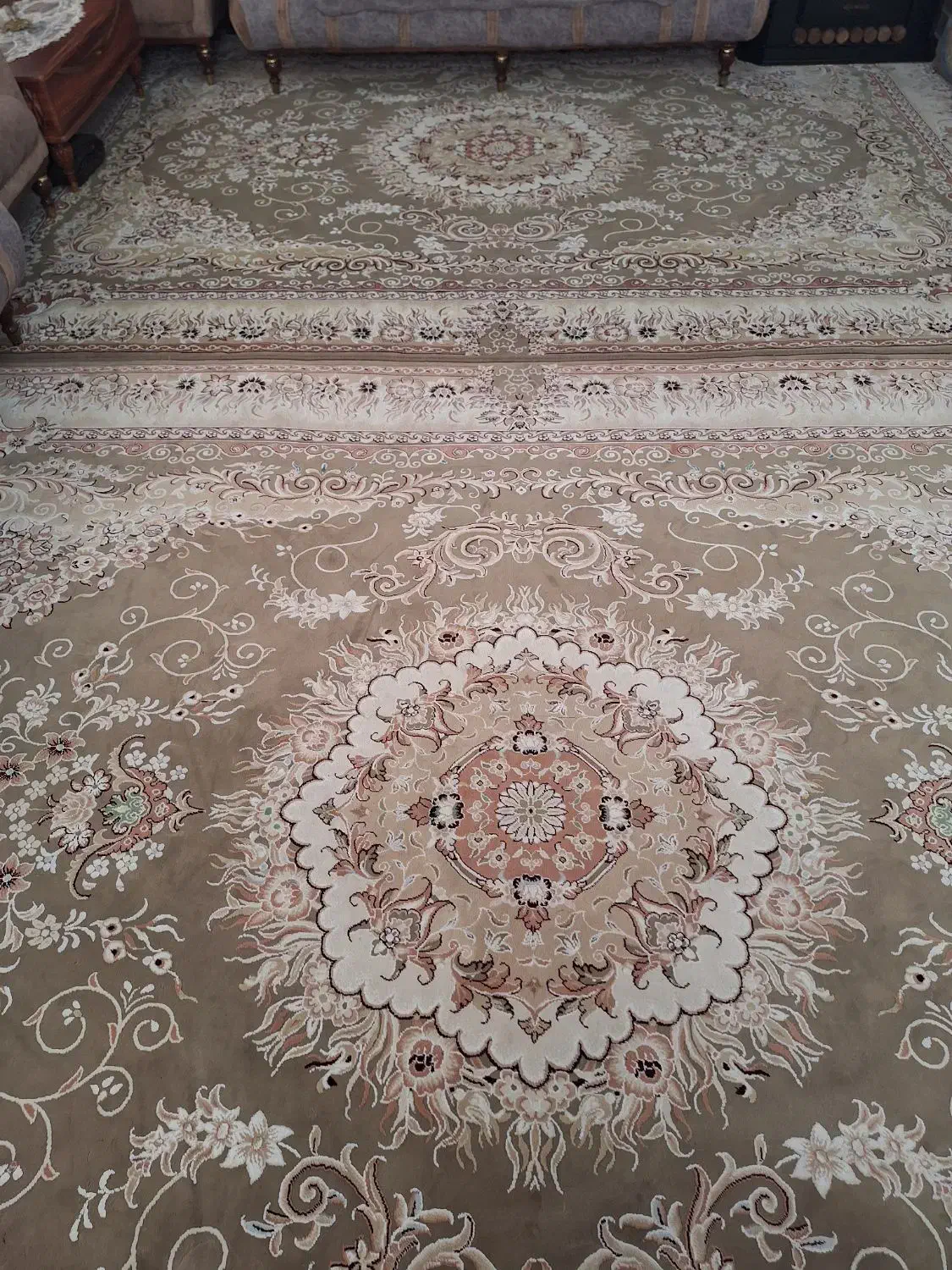 دو عدد فرش ۱۲ متری ۵۰۰ شانه برجسته بسیار تمیز|فرش|فردیس, شهرک شهید حسینی|دیوار