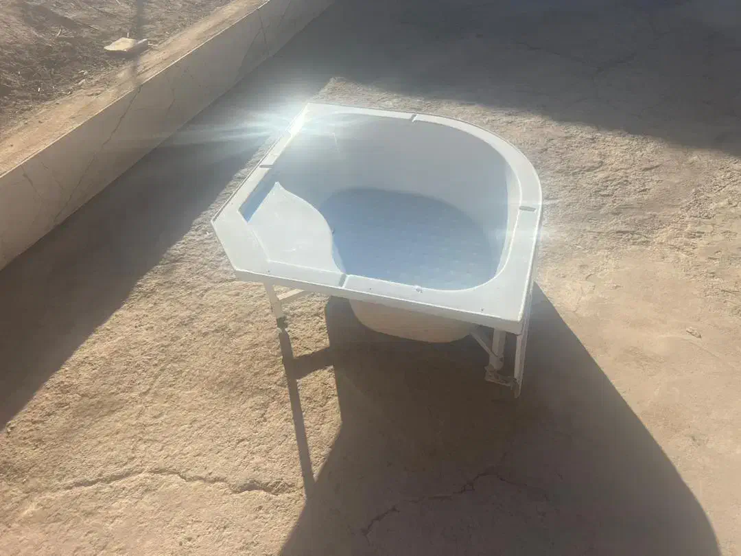 وان حمام کوچک و چهار گوشه|لوازم حمام|کرمان, |دیوار