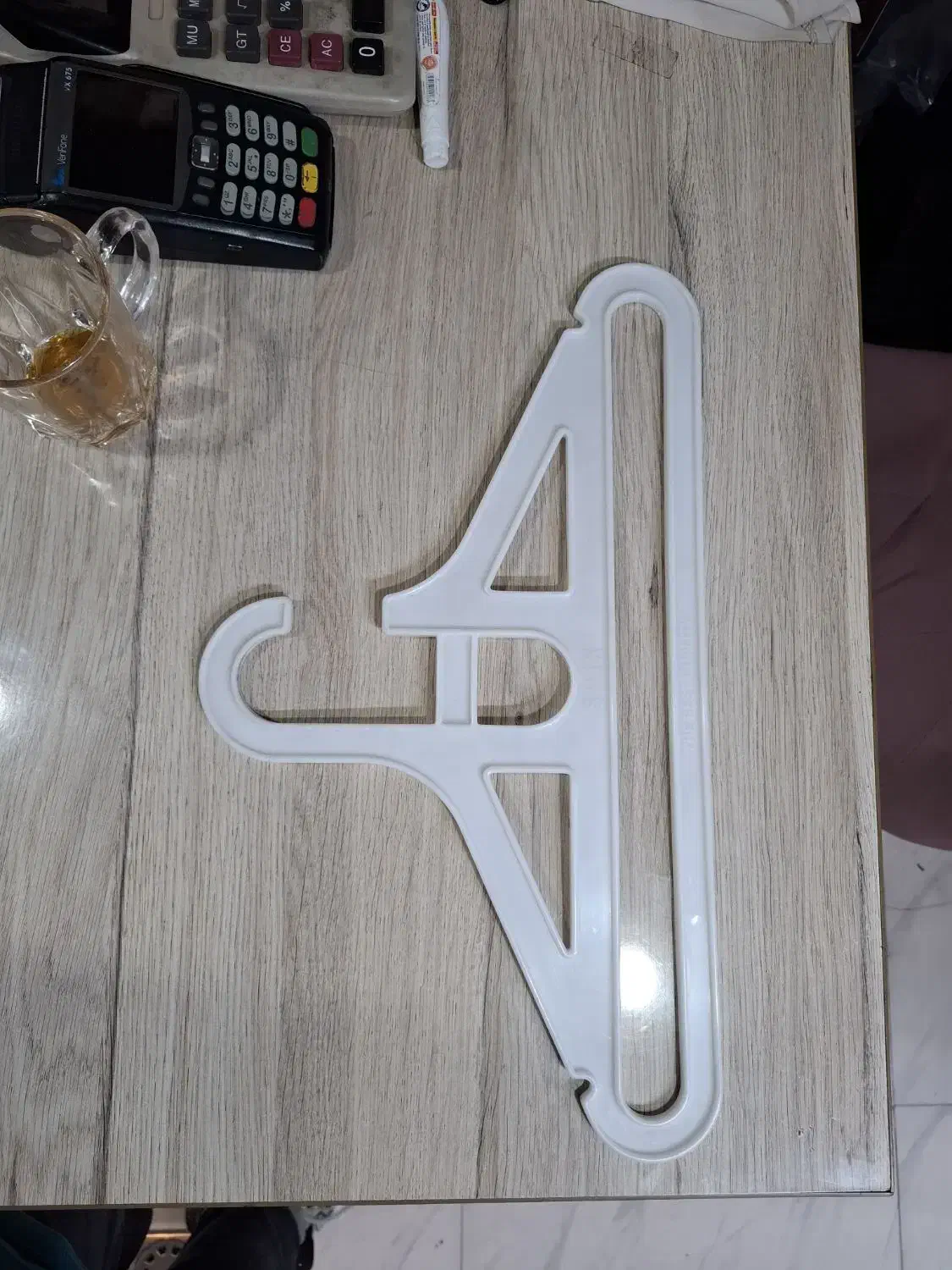 چوبکار سفید شیک|حراج|رشت, منظریه|دیوار