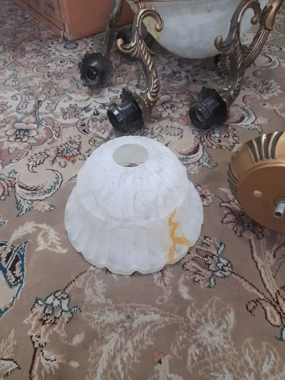 لوستر|لوستر و چراغ آویز|پرند, فاز ۲|دیوار