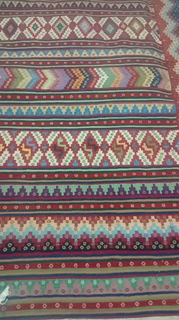 قالیچه و گلیم دست بافت|گلیم، جاجیم، گبه|میبد, |دیوار