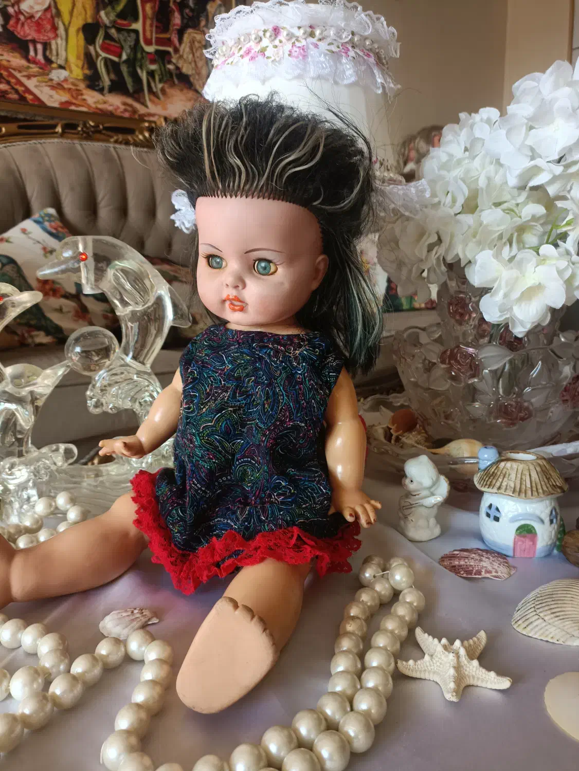 عروسک قدیمی استخوانی|اسباببازی بچه|قلعه نو, |دیوار