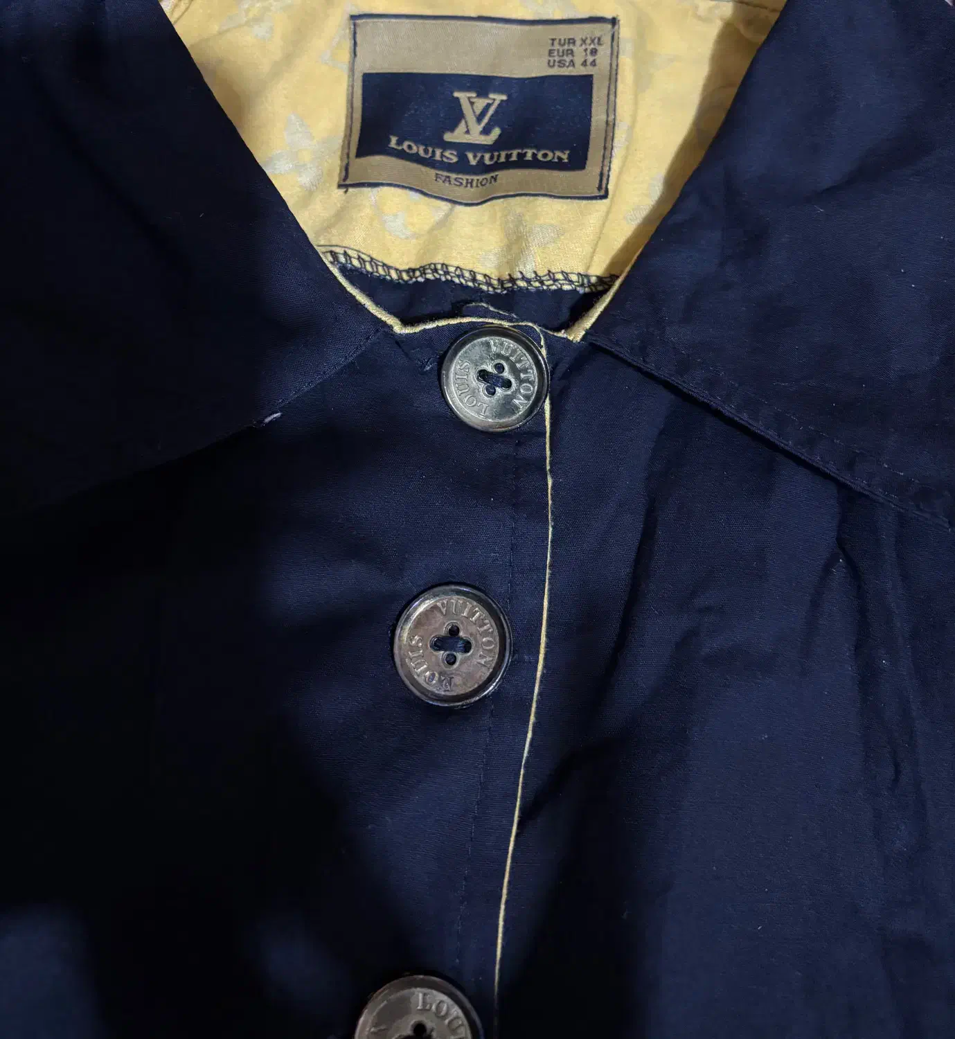 مانتوی بارونی دو رنگ زنانه تمیز|لباس|پیر بکران, |دیوار