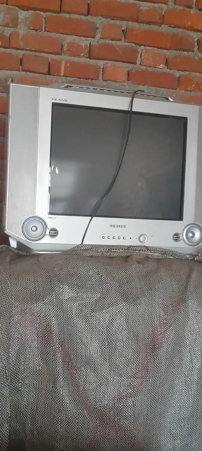 فروش تلویزیون قدیمی|تلویزیون و پروژکتور|مریوان, |دیوار