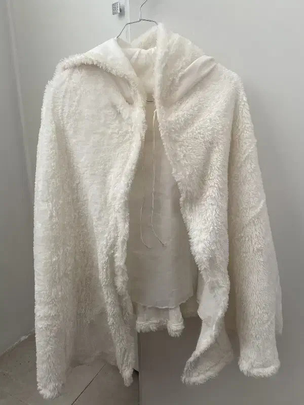 شنل عروس|لباس|ورامین, ورامین|دیوار