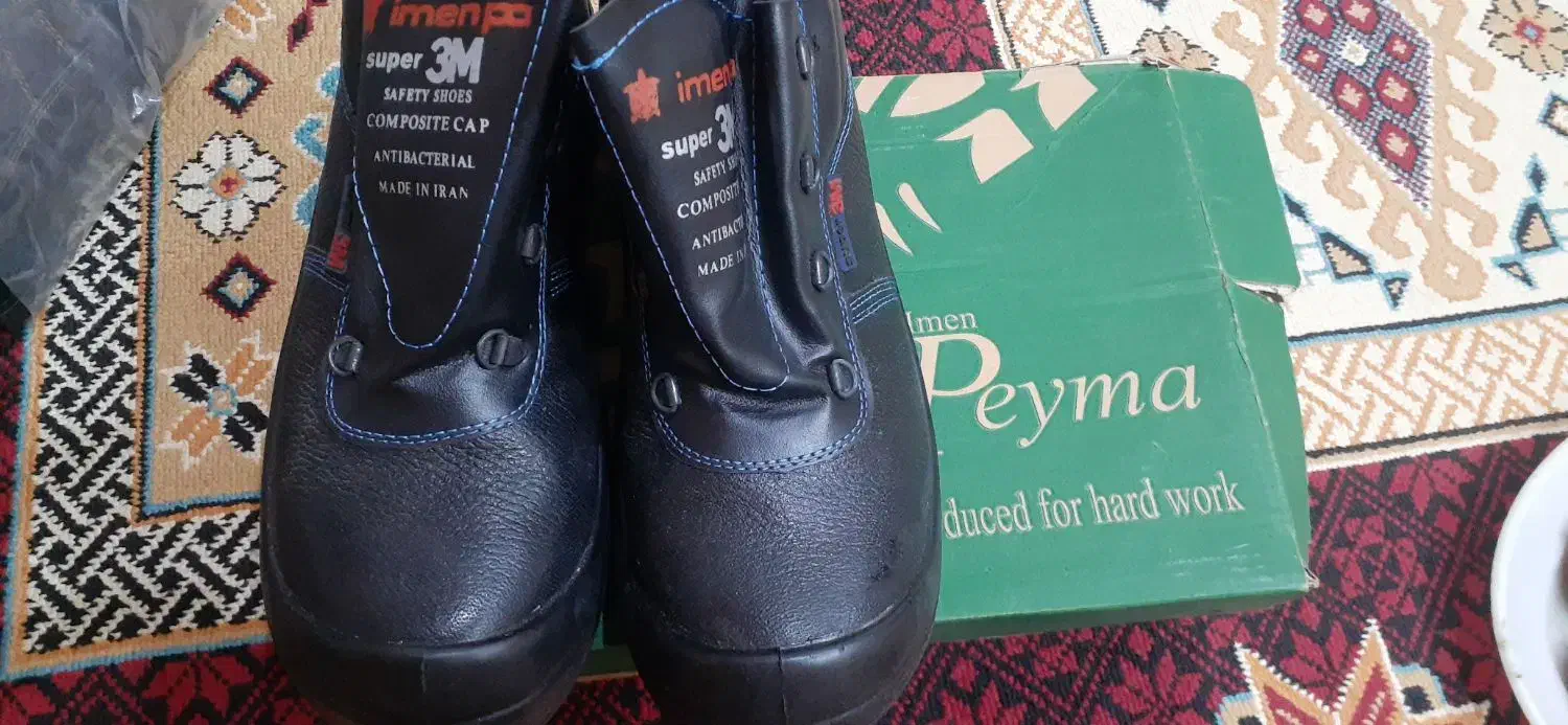 کفش ایمنی|کیف، کفش، کمربند|بندر امام خمینی, |دیوار