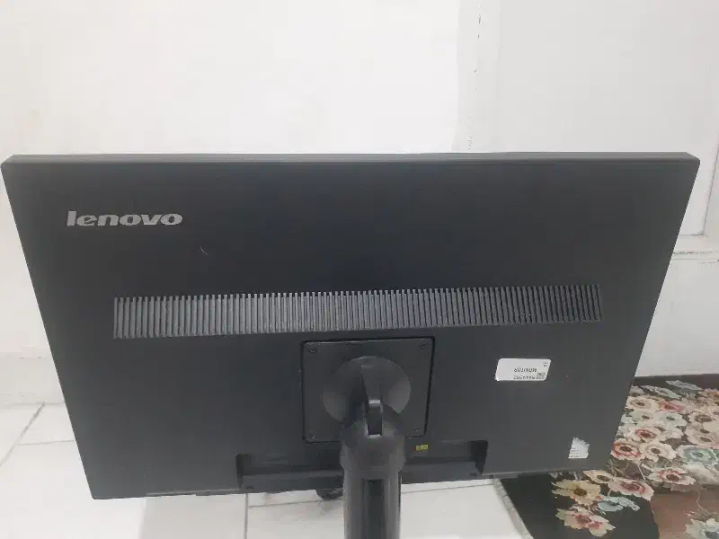 مانیتور۲۴ اینچ|قطعات و لوازم جانبی رایانه|تهران, هلال احمر|دیوار