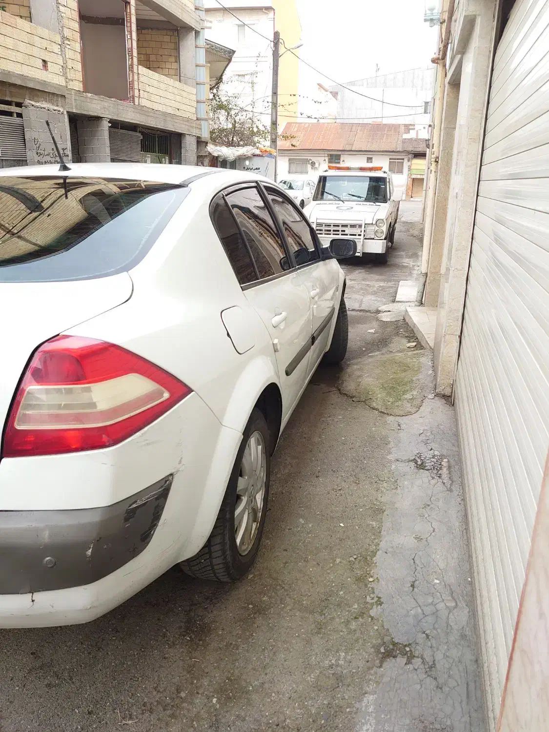 مگان ۲۰۰۰اتومات مدل۹۰|خودرو سواری و وانت|رشت, کاکتوس|دیوار