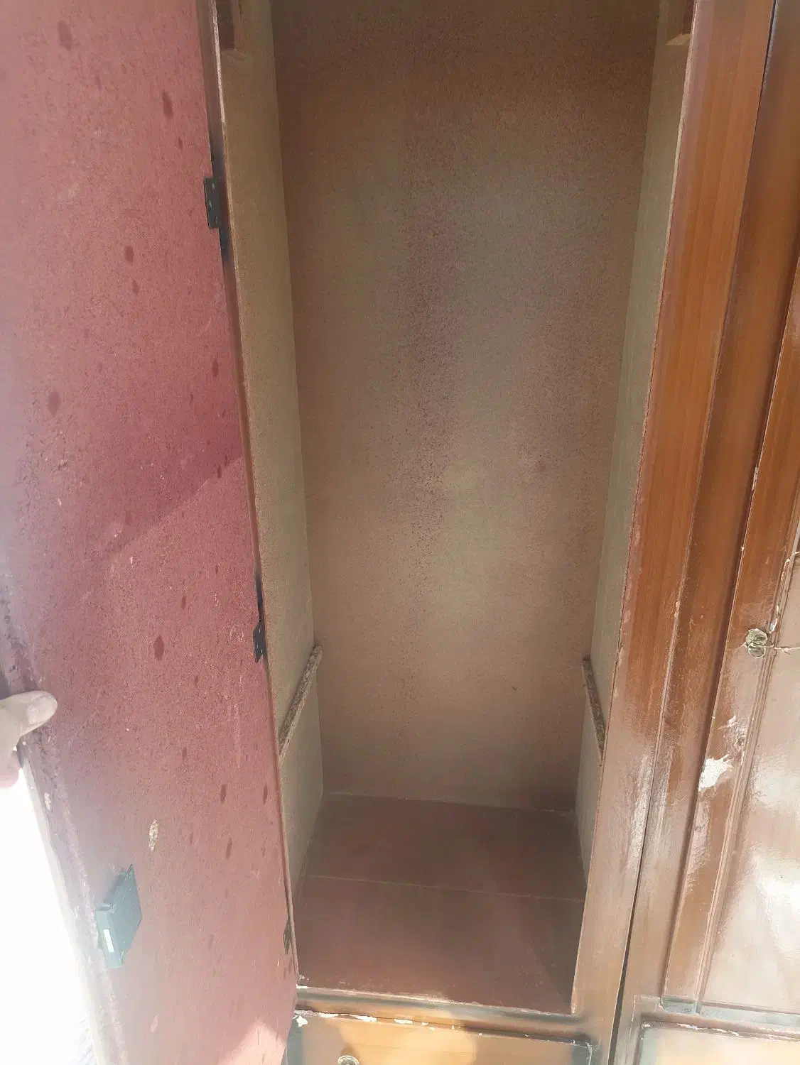 کمد چوبی|جاکفشی، کمد، دراور|خوی, |دیوار