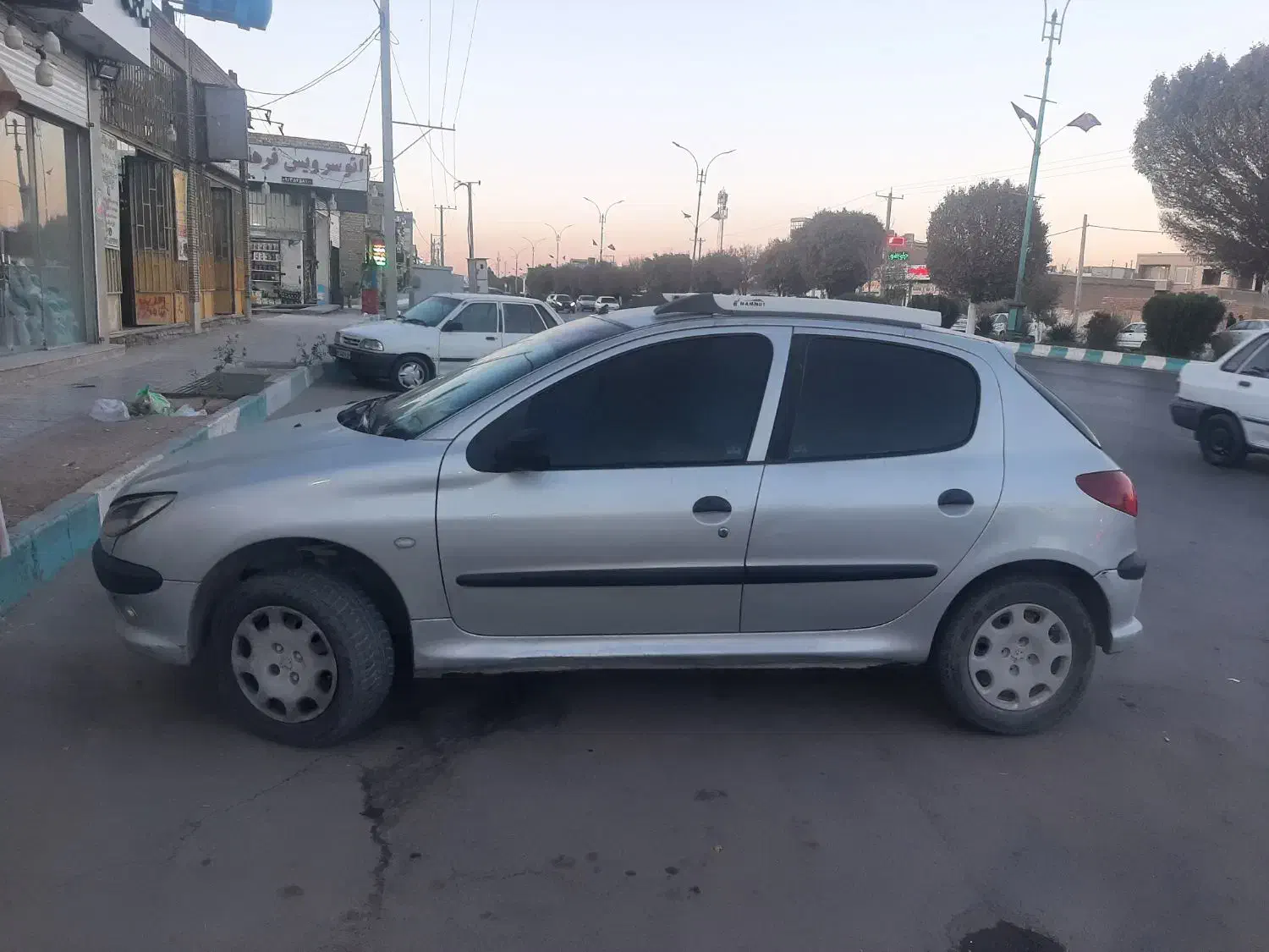 ۲۰۶ مدل ۸۸|خودرو سواری و وانت|حمیدیا, |دیوار