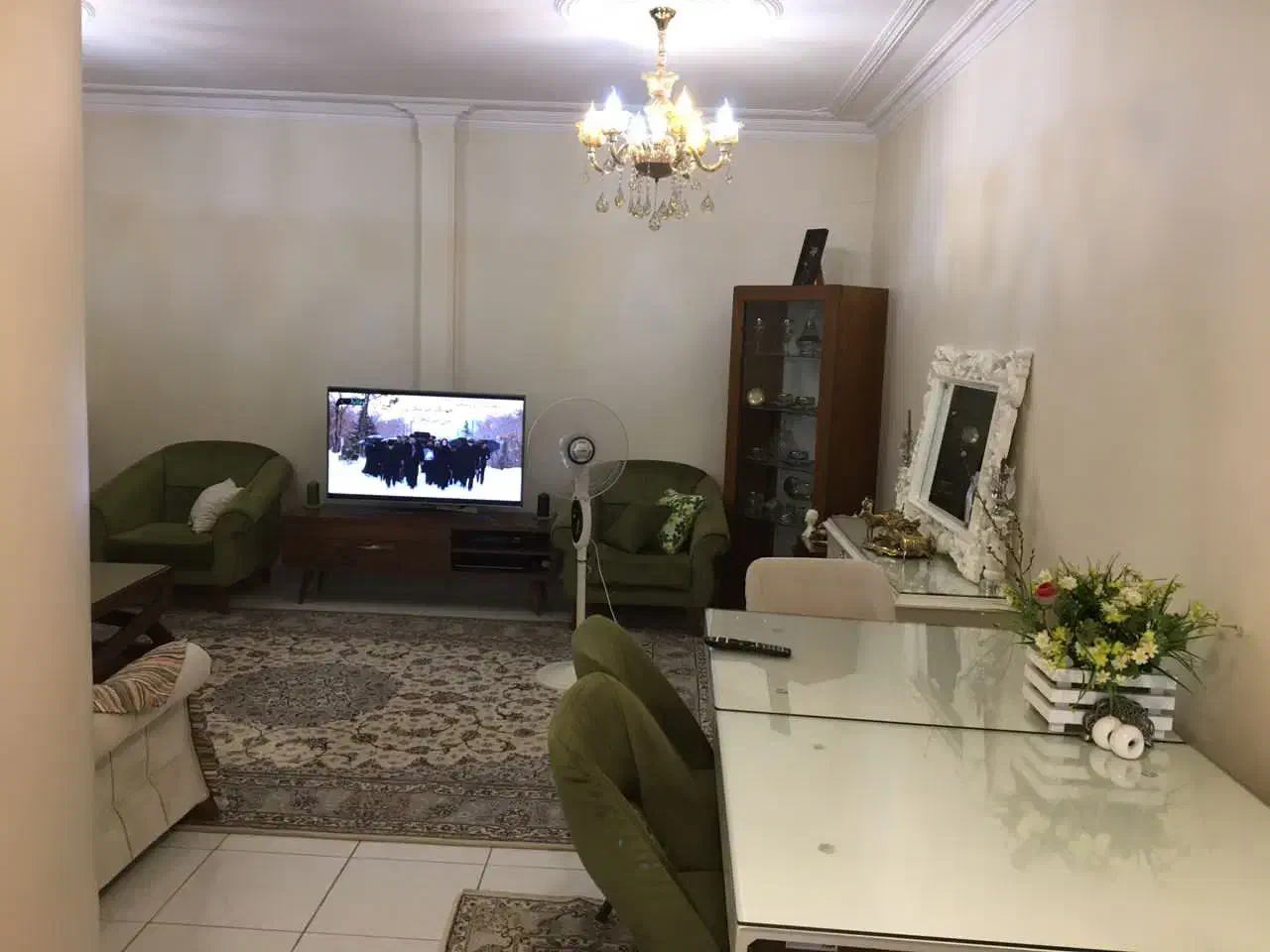 آپارتمان ۶۱ متری فلسطین|اجارهٔ آپارتمان|تهران, فلسطین (میدان انقلاب)|دیوار