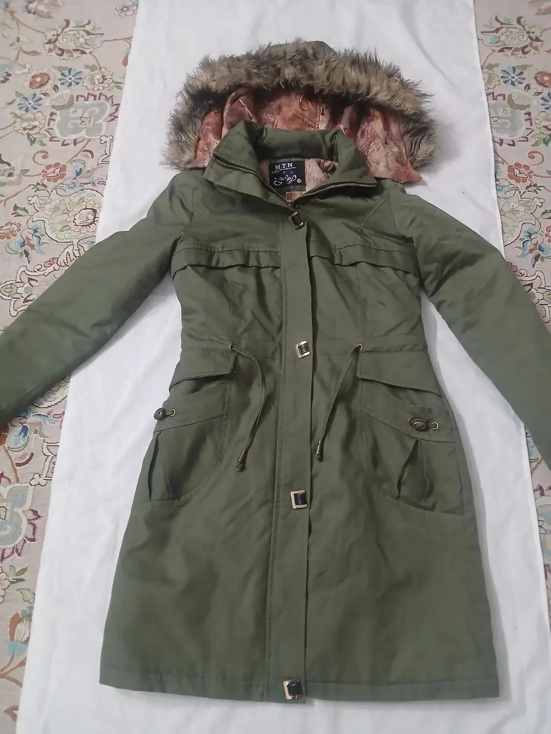 کاپشن و پالتو و مانتو و قنداق فرنگی|لباس|اراک, |دیوار