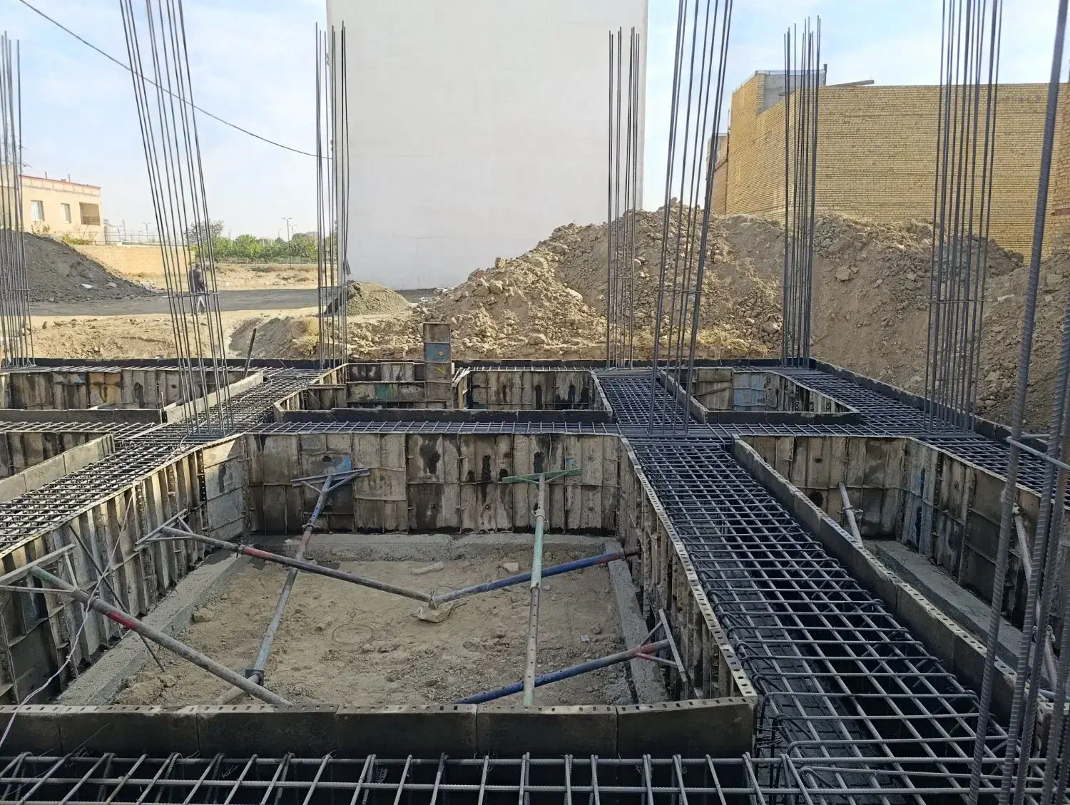 پیمانکاری ساختمان|خدمات پیشه و مهارت|همدان, |دیوار