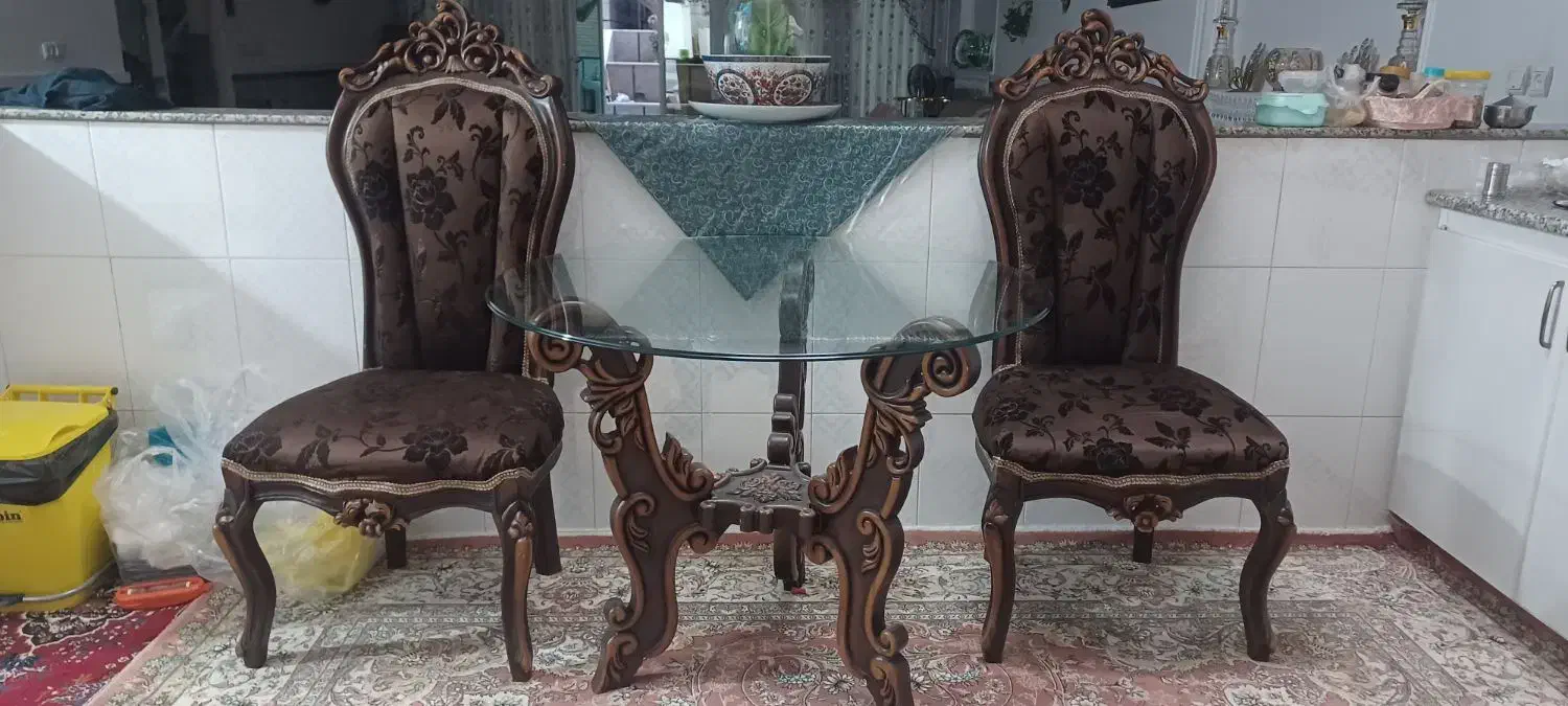 میز ناهار خوری داخل اشپزخانه|مبلمان خانگی و میز عسلی|قم, زنبیل آباد|دیوار