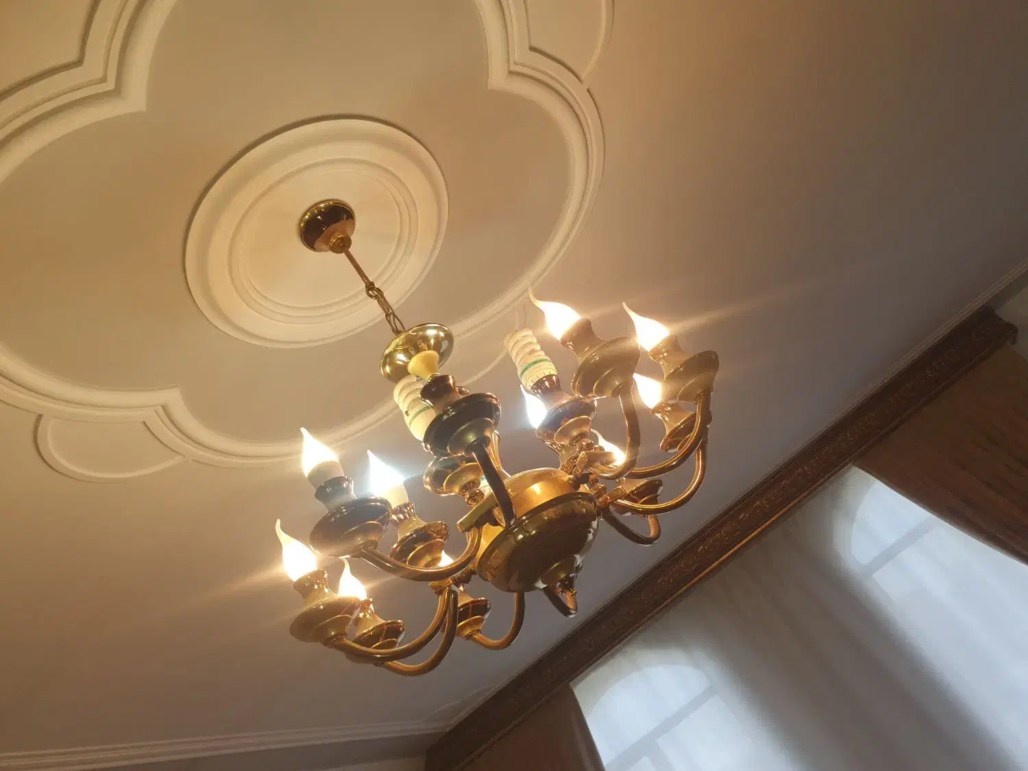 یک جفت لوستر برنز طلایی در حد نو|لوستر و چراغ آویز|ارومیه, |دیوار