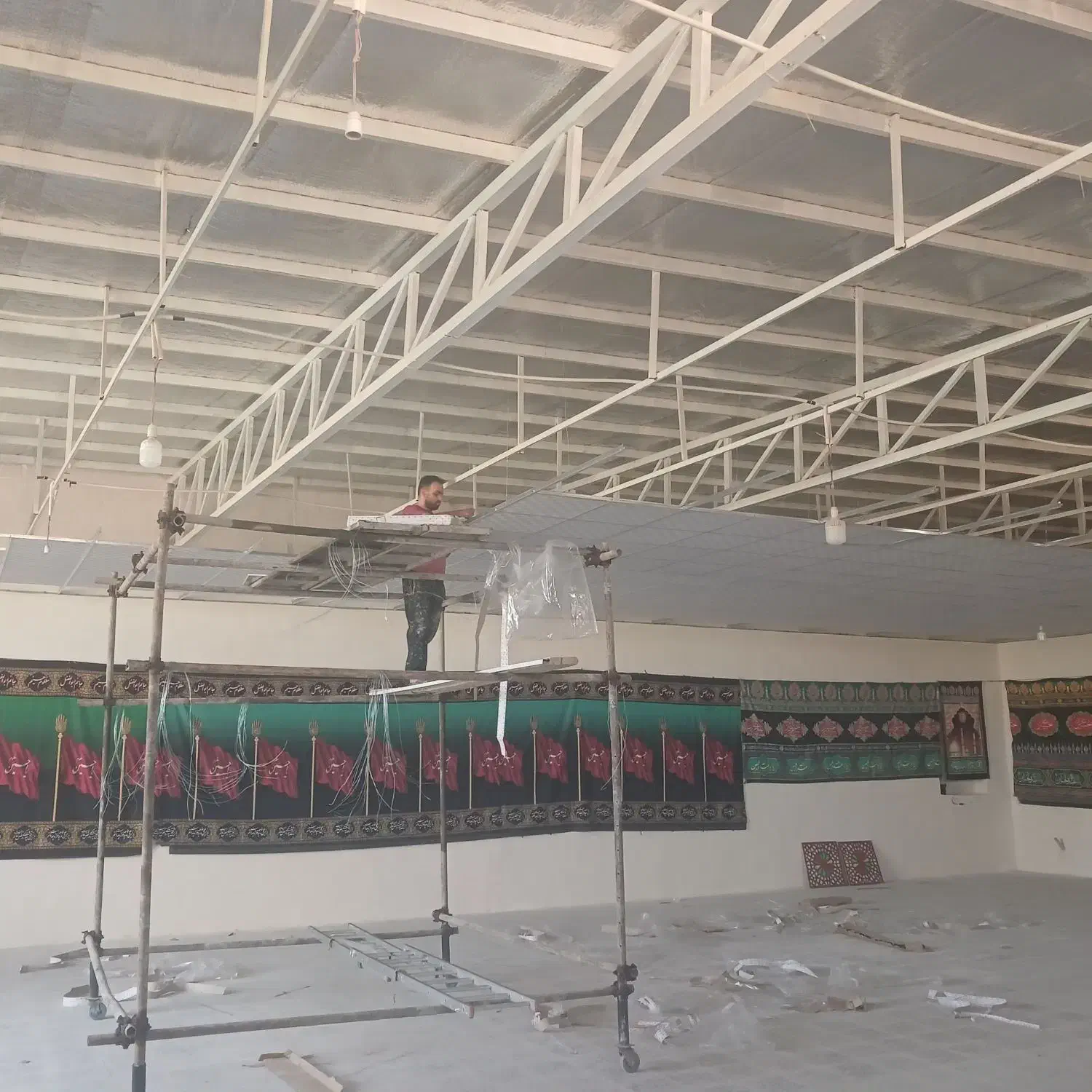 سقف کاذب وقرنیز پی وی سی|خدمات پیشه و مهارت|اسلامآباد غرب, |دیوار