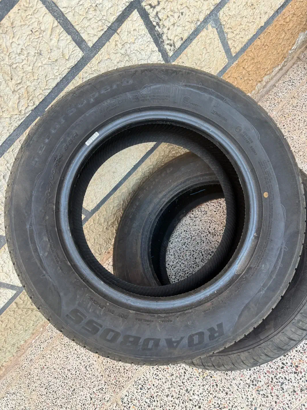 لاستیک خودرو زیر صفری|قطعات یدکی و لوازم جانبی|کوهدشت, |دیوار