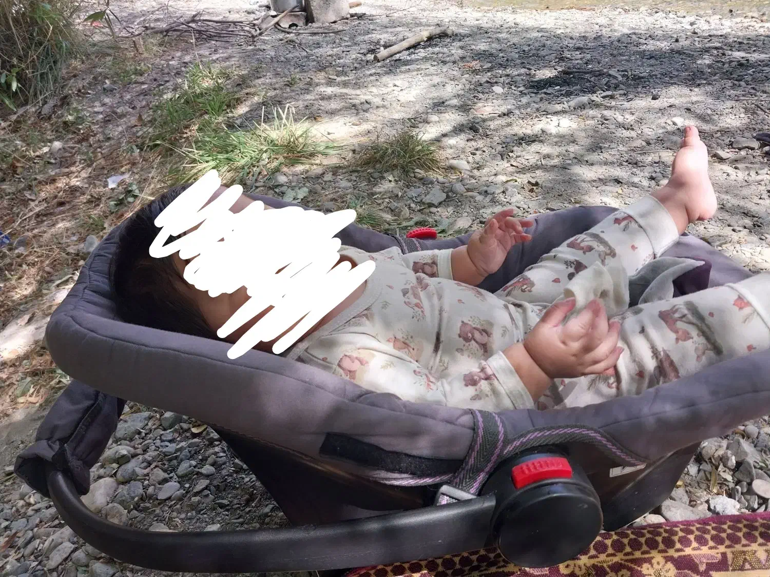 تاب بندی کودک و کریر|اسباب و اثاث بچه|اصفهان, جلالیه|دیوار