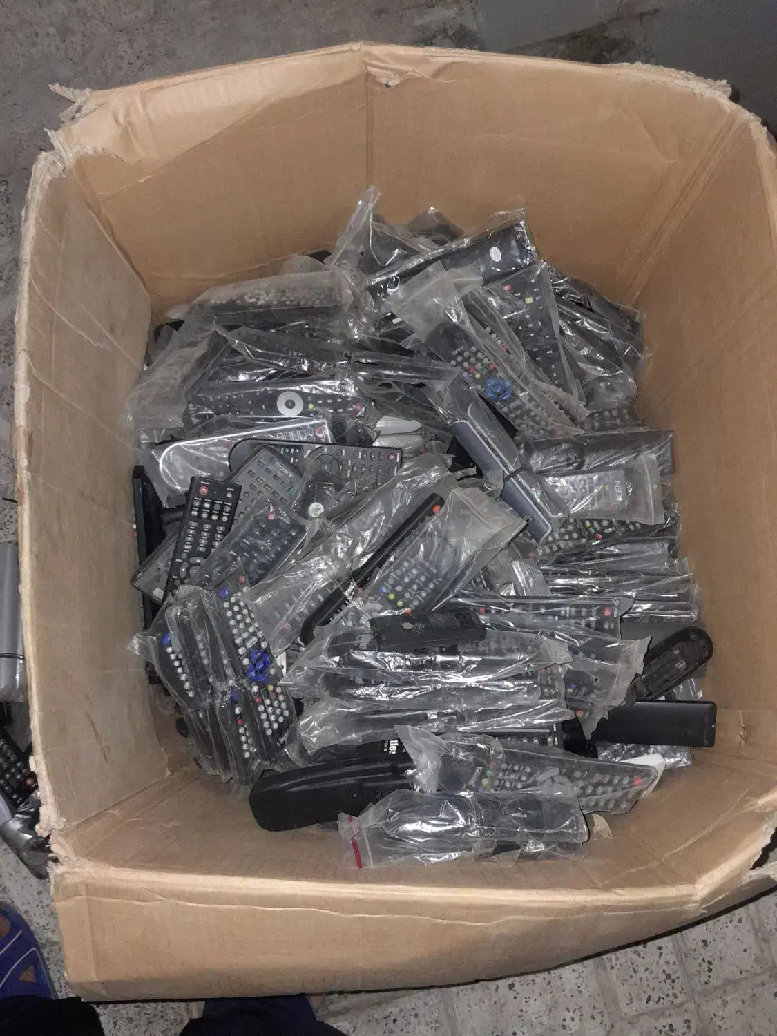 کنترل|تلویزیون و پروژکتور|الشتر, |دیوار