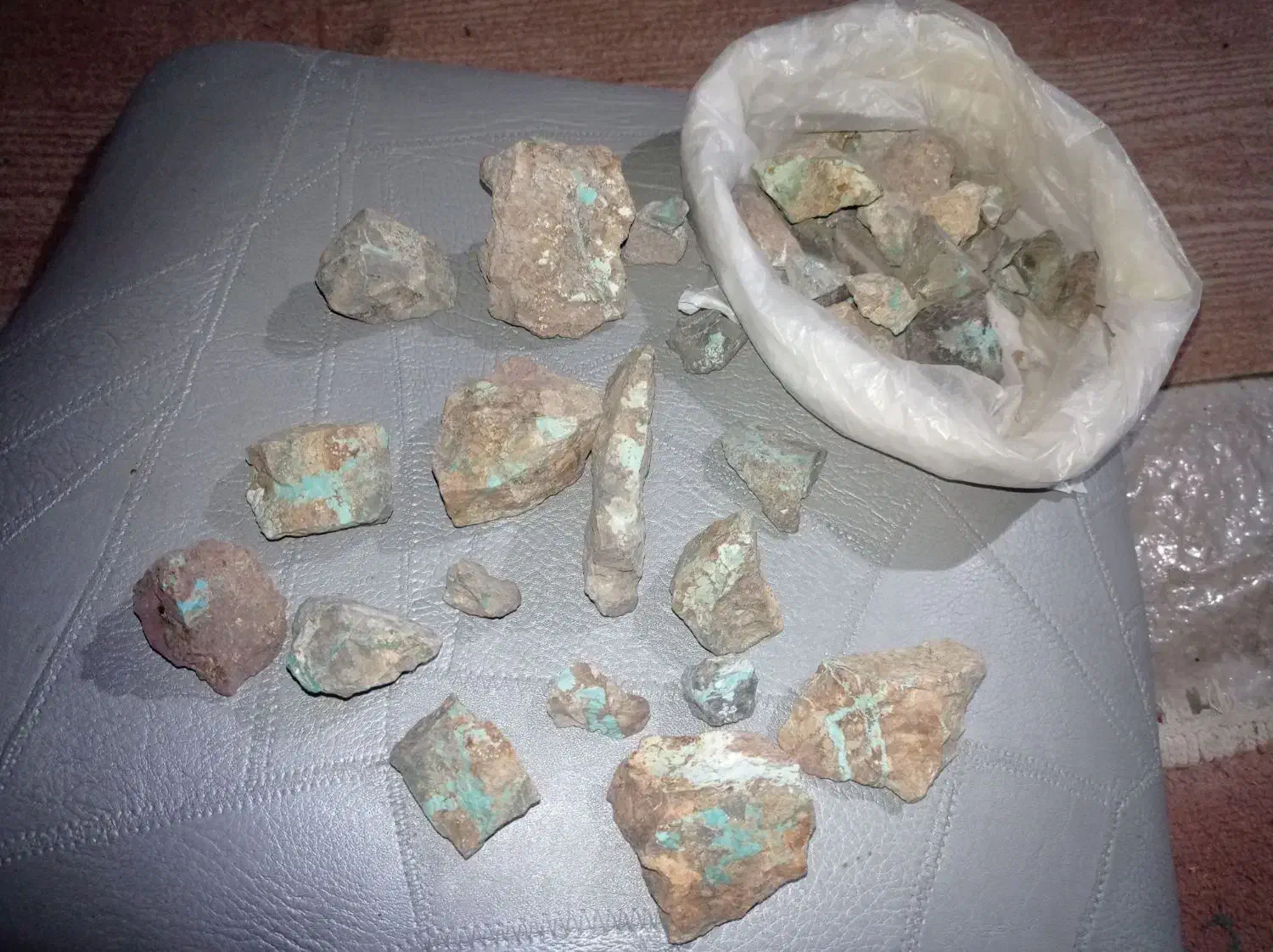 سنگ فیروزه نیشابور|کلکسیون و سرگرمی|مشهد, پنجتن|دیوار