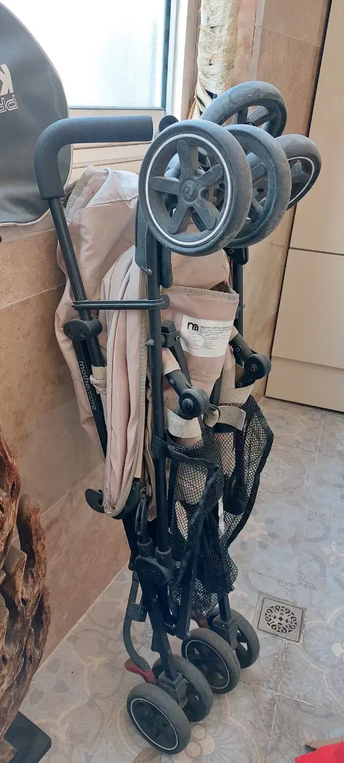 کالسکه عصایی مادرکر|کالسکه و لوازم جانبی|تهران,  امام زاده قاسم (نیاوران)|دیوار