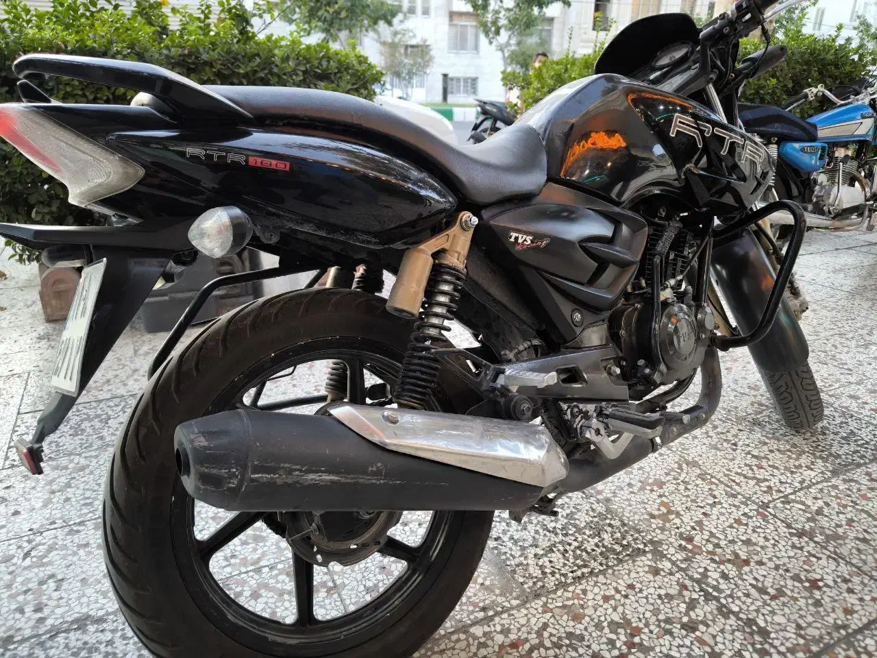 آپاچی 180 مشکی|موتورسیکلت|مشهد, بهارستان|دیوار