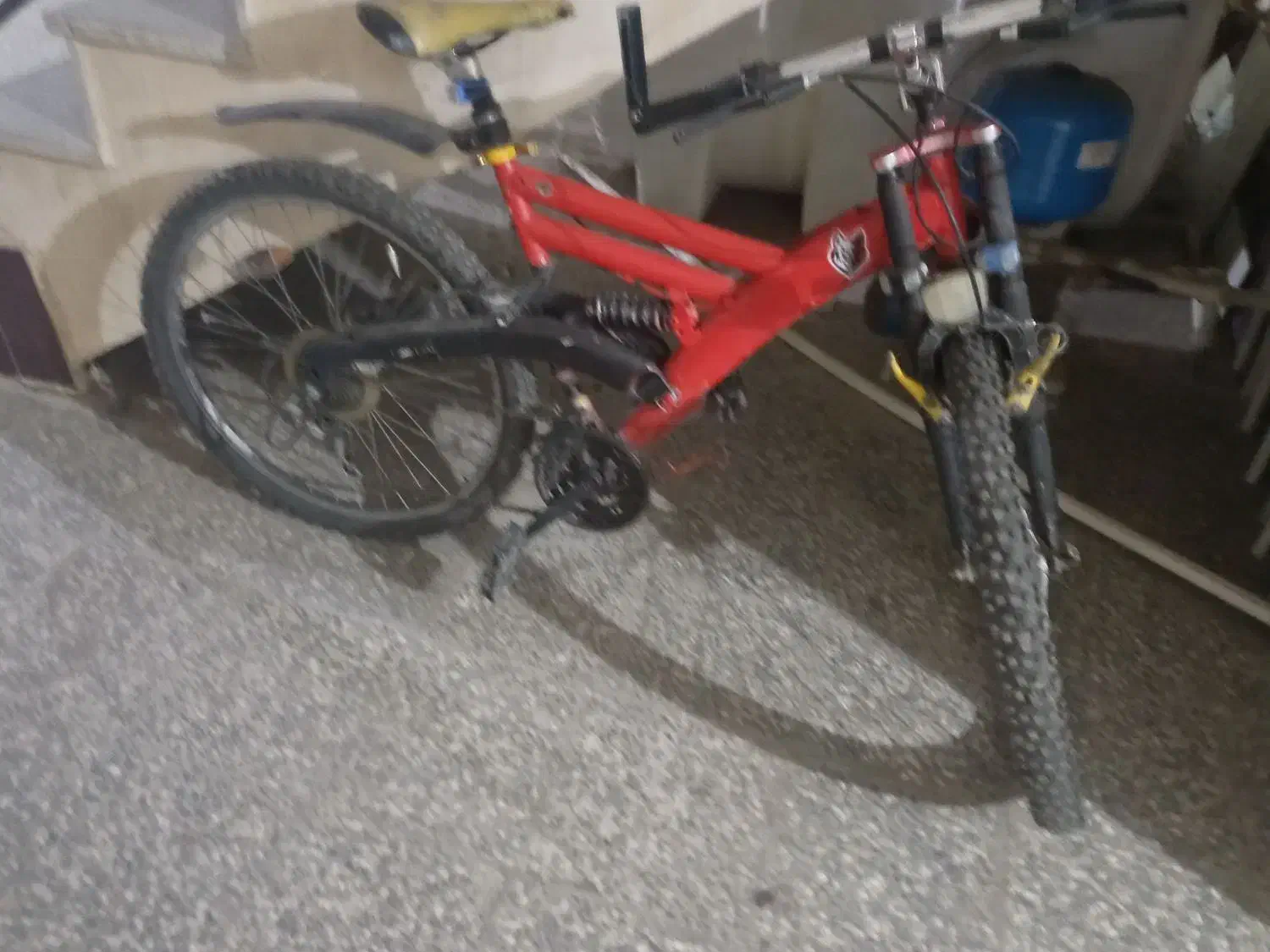 دوچرخه olampia فنری|دوچرخه، اسکیت، اسکوتر|صومعه‌سرا, |دیوار