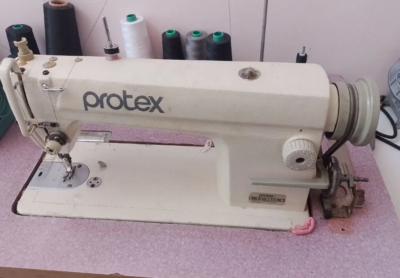 چرخ خیاطی راست دوز تمیز|چرخ خیاطی و ریسندگی|تربت‌حیدریه, پائین ولایت|دیوار