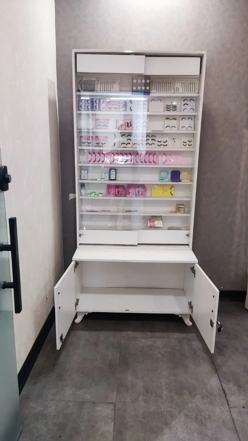 ویترین و کمد قفل دار|بوفه، ویترین، کنسول|تهران, ستارخان|دیوار