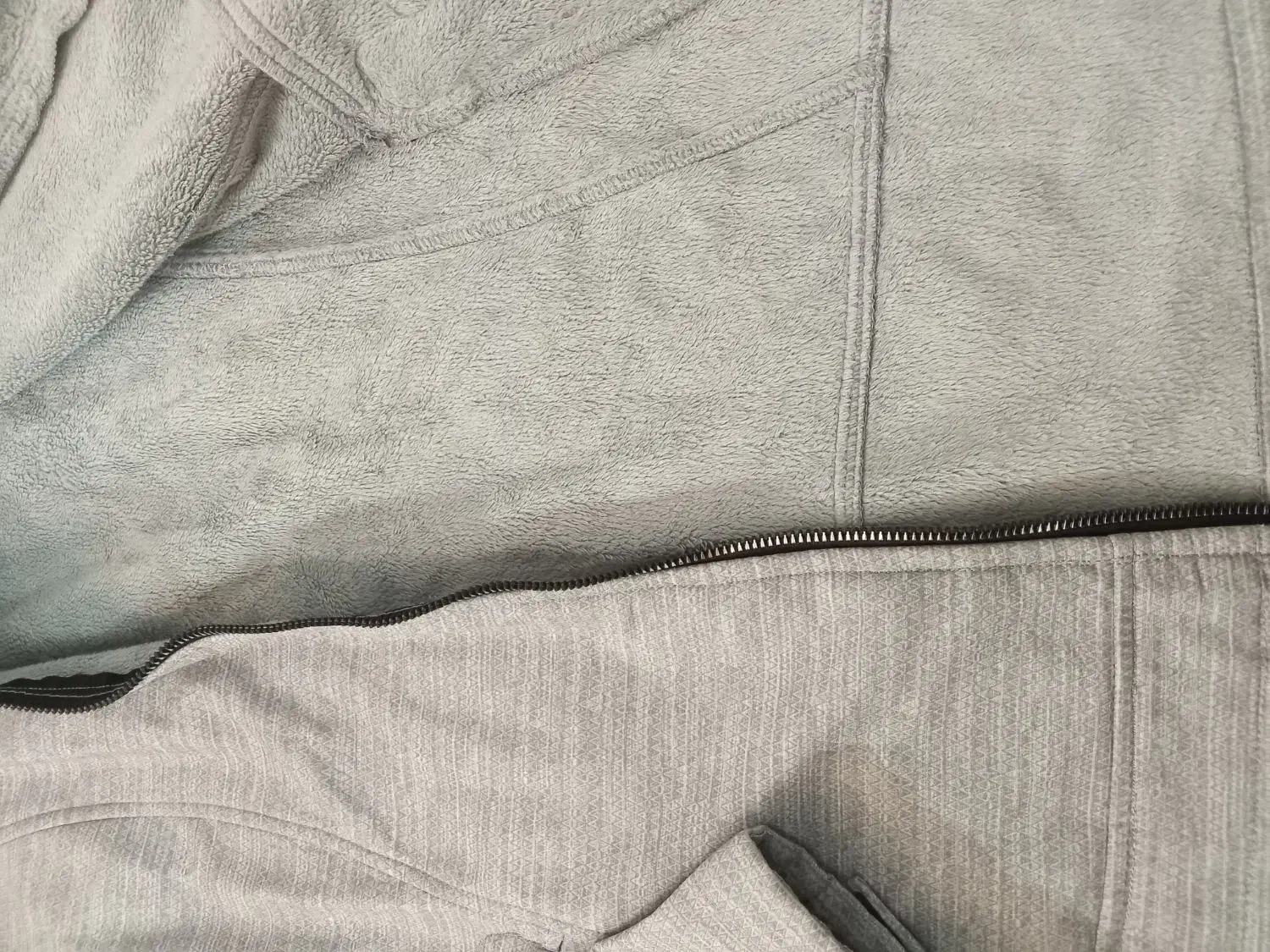 کاپشن خارجی|لباس|مشهد, عبادی|دیوار